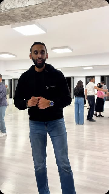 Grupă nouă de Salsa & Bachata pentru începători